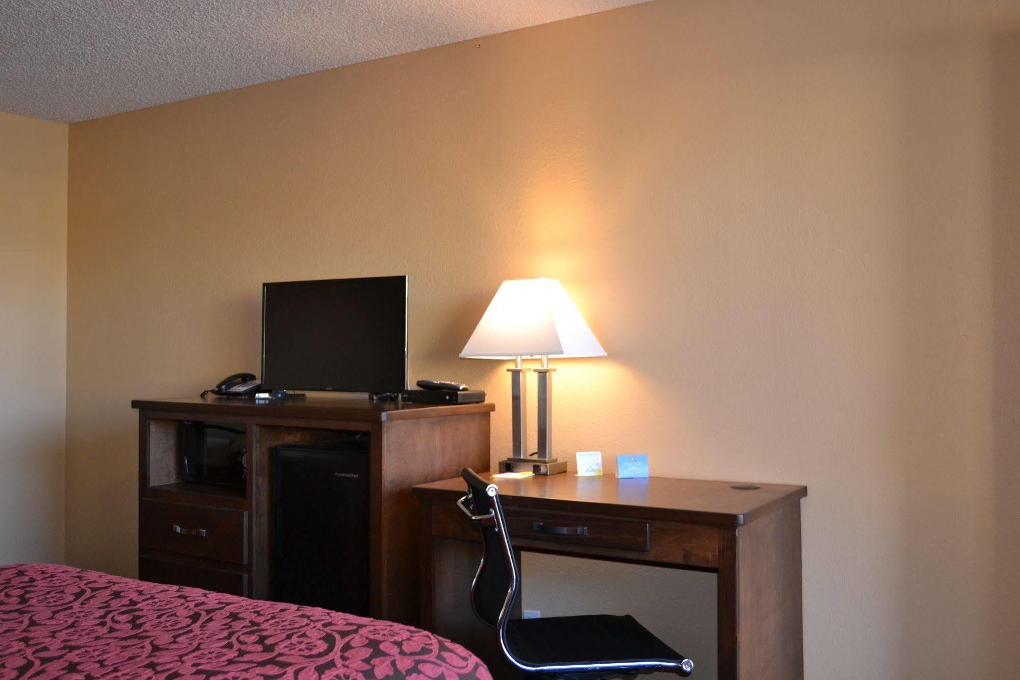 Days Inn Spokane Kültér fotó